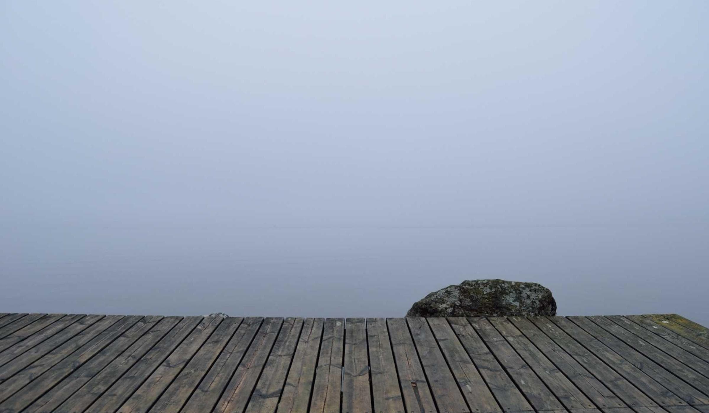 Pérgola Anjamar sobre terraza al atardecer